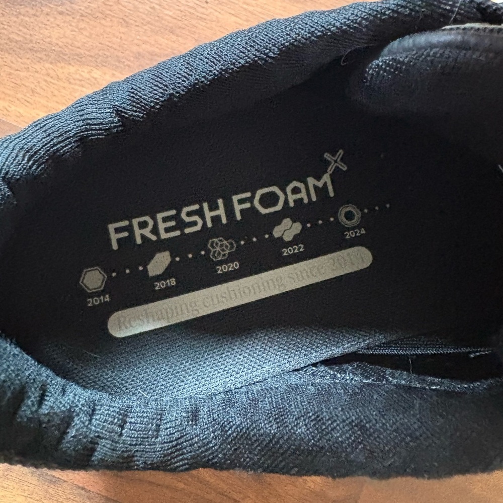 New Balance 1080 - Picture 5 of 6